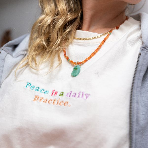 Camiseta Manifiesto Peace is a Daily Practice
